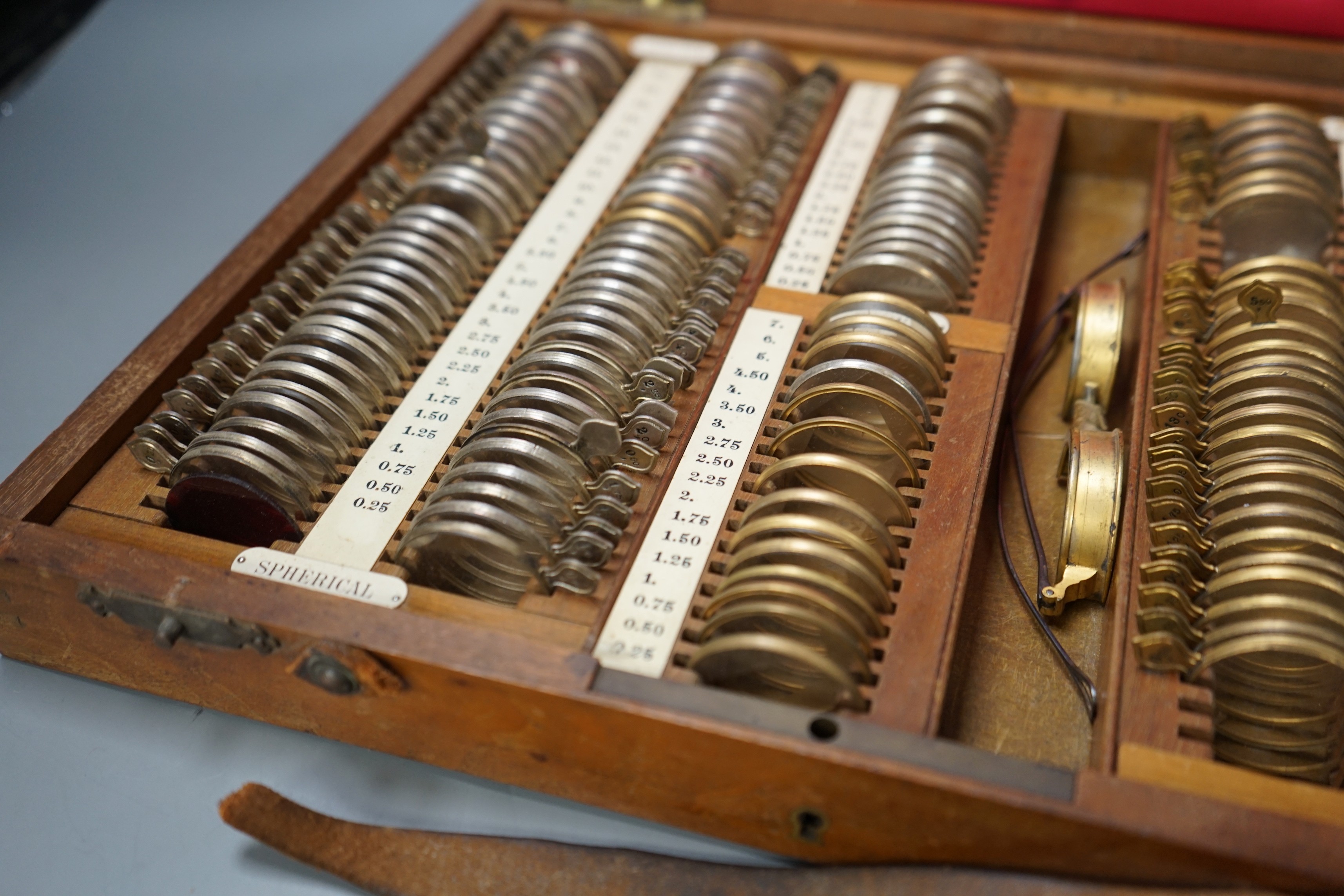 A 19th / 20th century mahogany cased optician's set